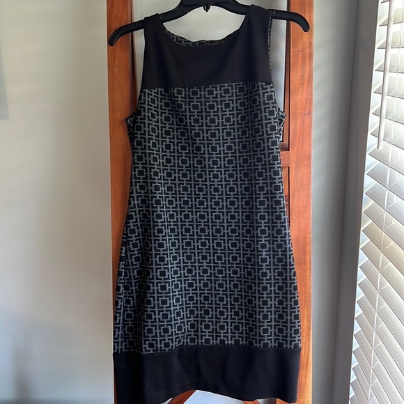 Laundry by Shelli Segal Geometric Box Print Shift Dress - Picture 1 of 7